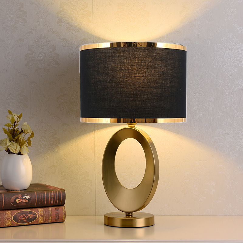 Lighting Decoration In Bedroom - مصباح مكتبي صغير فاخر بتصميم نورديك،