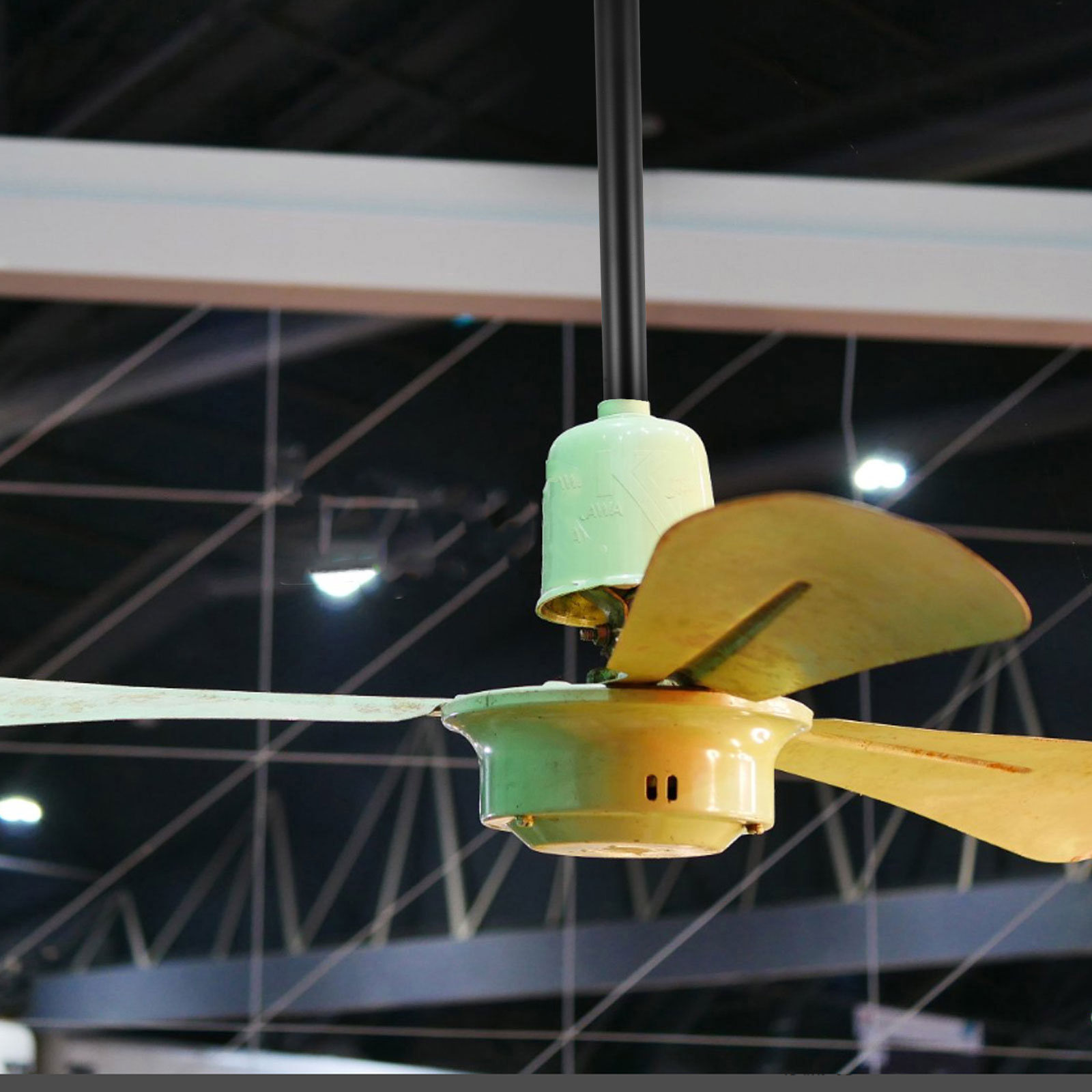 Decor Lighting Ceiling Fans - مروحة سقف 18 بوصة مع قضيب