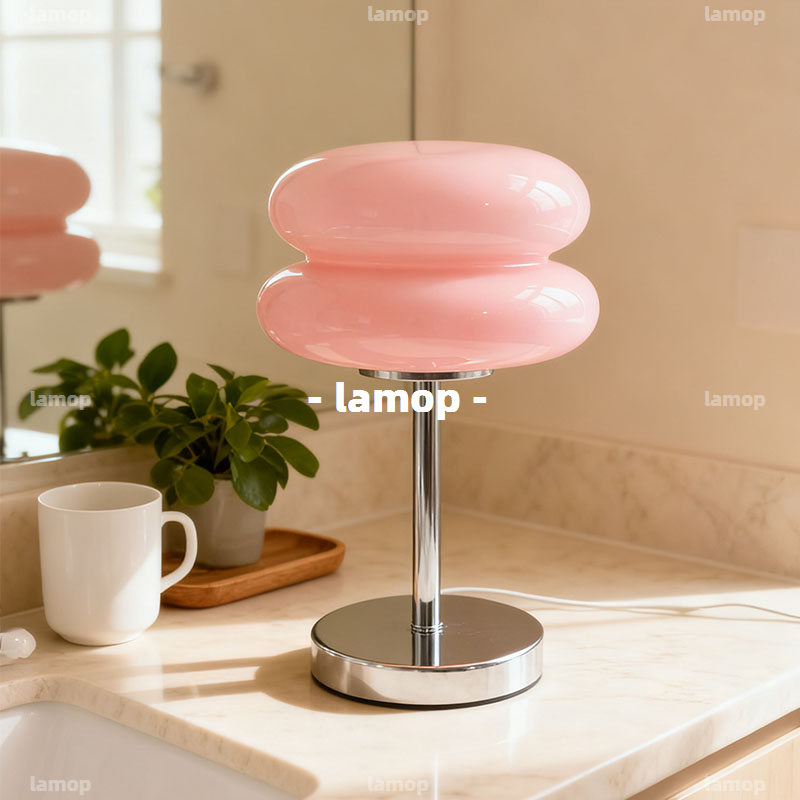 مصباح طاولة جانبي كريمي بتصميم - مراجعة Lighting Decoration In Bedroom وسعره
